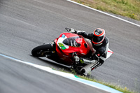 estoril;event-digital-images;motorbikes;no-limits;peter-wileman-photography;portugal;trackday;trackday-digital-images